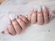 ベルネイル(Belle Nail)の雰囲気（大人可愛いネイルやキラキラパーツたくさんご用意しています）