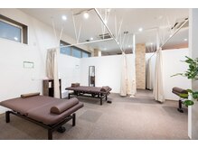 痩せる痩身×ダイエット美容整体院の雰囲気（個室ベッド4台完備!クロスロードパーキング直結１階☆駐車場無料）