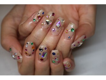 キラリ(Kirari)/キラキラたっぷり宝石ネイル