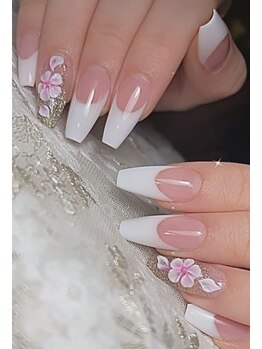 アラマンダ ネイル(Allamanda Nail)/上品ロングフレンチ~