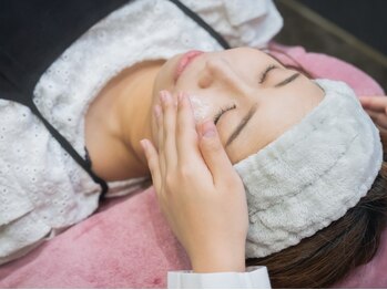 スキンラボ カホクカイ(KaHokuKai)の写真/同窓会で『あれ、私って周りよりも若いかも？』と自信を持てるお肌♪リフトアップやしわシミ・たるみ改善◎