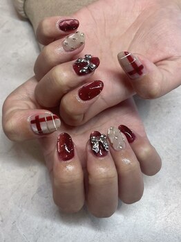 ゼロ アトリエ(ZERO Atelier)/大人可愛いチェックネイル