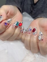 宝石ネイル