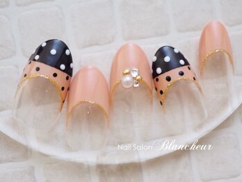 ネイルサロン ブランシュール(Nail Salon Blancheur)/ポイントドットおしゃれフレンチ