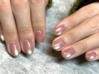 アスー(Aswy.)の写真/【enoi取扱店】シンプルだけど上品で大人可愛いデザイン♪お仕事などで派手なネイルができない方にも◎