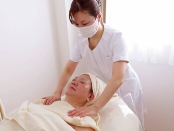 エステティック ハナ(Esthetic Hana)/本場フランスオールハンド美容術