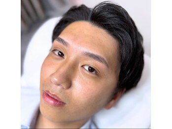 ブリス 姫路(Bliss)/骨格に沿って自然に決まる眉