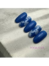 ユウネイル(YOU由NAIL)/爽快ブルー大きな星柄で足元も◎