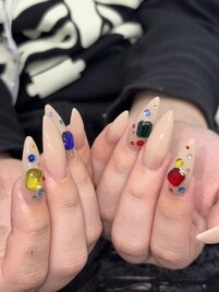 ビジューネイル