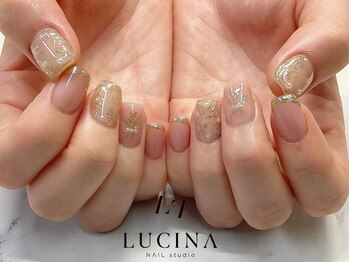 ネイルスタジオ ルキナ(LUCINA)/c-479 ミラーフラワーネイル
