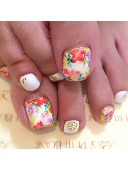 プチブラン(Petit Blanc)/お客様ネイル画像