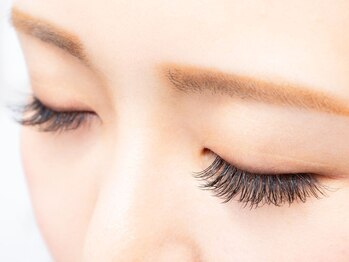 まつげエクステアンドネイル アイエスト 銀座店/ボリューミーな付け放題が人気♪