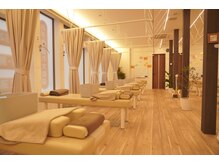 愛宕橋駅東口接骨院/広々とした院内☆