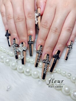 フルール(fleur)の写真/【ネイルデザイン持込みOK】スカルプで長さ出しをしたい方にもオススメ◎形を整えて、美しく整った指先に♪