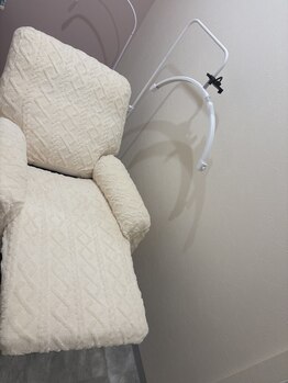 ever glow eyelash eyebrow【エヴァーグロウ】【12/1 NEW OPEN(予定)】/フラットにもなるリクライニング