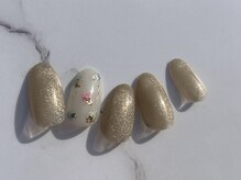 アイ アンド ネイル ロカヒ(Eye & nail LOKAHI)/マグフラワー