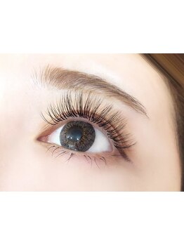 ボリュームのある目元にしたい