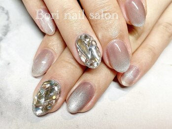 ボリ(Bori)/ストーン埋め込みネイル