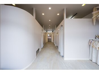 ロレインブロウ 八戸店