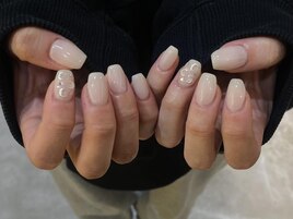 大人ベージュネイル