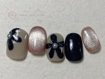 ネイルメゾン 梅田(NAIL MAISON)/春ネイビーフラワー