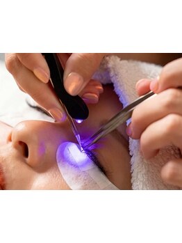 ナチュラル上品な目元にしたい