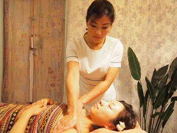 ビューティーライフ/デコルテも念入りに。