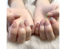 モモ(Momo)/カラフル細フレンチ