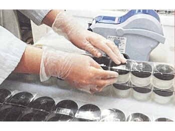 北原美顔/検品の様子