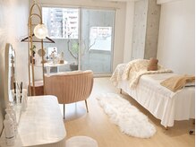 【小顔×肌質改善】　Salon　de　MIRAの雰囲気（40代からのたるみ・小顔＆艶肌に特化したフェイシャルサロン）