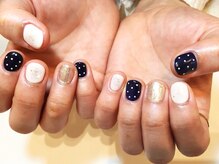ネイルズ ララ(nails Lala)/ドットネイル。