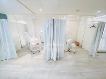 ホワイトニングサロンブライト 京都店(Whitening salon bright)の雰囲気（ペアでの施術も可能です！）