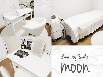 Beauty Salon moon