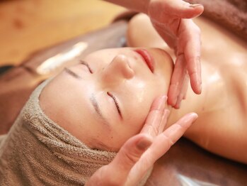 エムズプレミアム(M’s Premium)/リンパドレナージュ