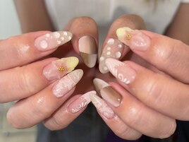 【Remi】個性派レース手描き花