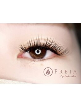 ナチュラル上品な目元にしたい