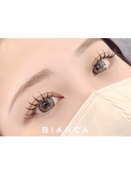 ボリュームのある目元にしたい