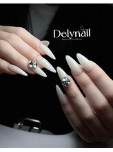 デリーネイル(Dely_nail)/ミルキーホワイト×大粒ビジュー