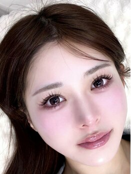 AImeeアイラッシュ　【上下マツエク/led/パリジェンヌ/パリエク】恵比寿の写真/劇的ボリューム！写真を撮るのが楽しくなる♪目元拡張マツエクで作る憧れの韓国風・ワンホン束感デザイン☆