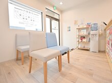 【茨木市/総持寺】ゆったりとした待合室でお待ちいただけます♪