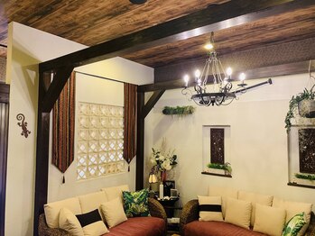 ハンズファンズヴィラ 伊勢崎店/アロマの香りが漂うロビー