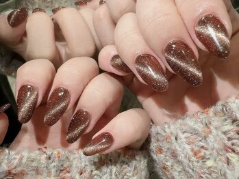 アミュレット(amulet)の写真/【定番～トレンド/ゴテゴテ◎】豊富なカラー&パーツ×アートし放題♪持込/色混ぜ★シンプルネイル90分¥8800