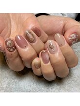 アティックネイルアトリエ(attic nail atelier)/お花ニュアンスネイル