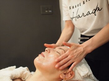 シェーブアンドリラックス ハラダ(SHAVE&RELAX Harada)の写真/痛きもちイイマッサージでフェイスラインがスッキリ◎シェービングもついてお得な小顔体験♪
