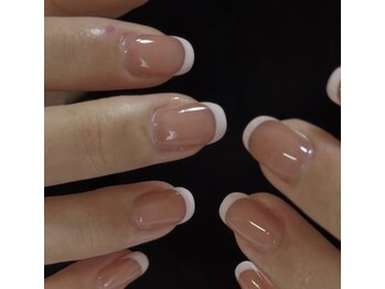 ダブリュー(W.)/フレンチネイル