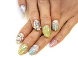 鱗×ユニコーン×ビジュー盛り