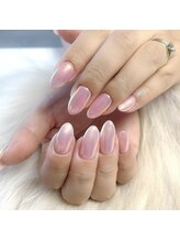 モモ(Momo)/トレンドオーロラネイル