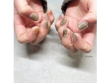 シルニー リム(Silny rim)/アシンメトリーニュアンスネイル