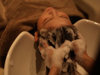 キー 姫路飾磨(key)の写真/【エリア人気◎】本格ヘッドスパで頭・首肩凝りをしっかり解きほぐす◇極上のリラクゼーション時間をご提供