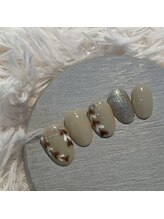 リリーネイル(Lilly nail)/ピーコックネイル